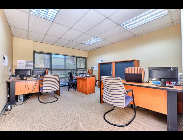 400M² OFFICE FOR SALE IN WOODMEAD